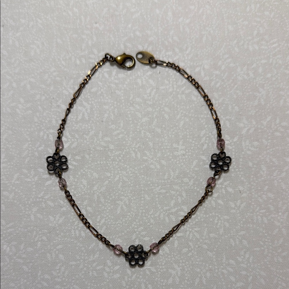 Vintage Floral Anklet with Pink Accents